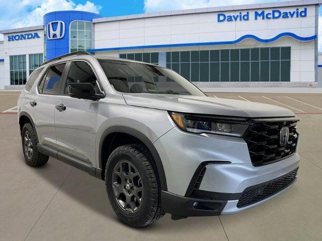 new 2025 Honda Pilot car, priced at $50,495