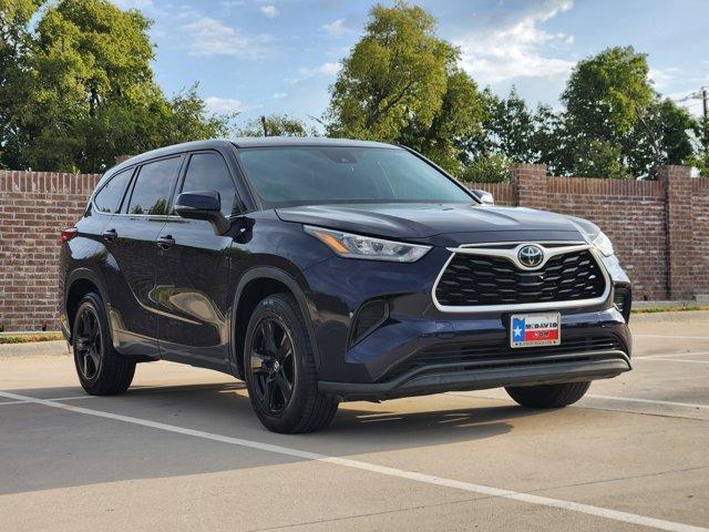 used 2020 Toyota Highlander car, priced at $24,290