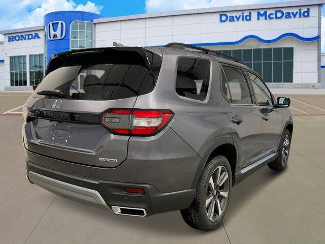 new 2025 Honda Pilot car, priced at $51,050