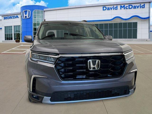 new 2025 Honda Pilot car, priced at $51,050