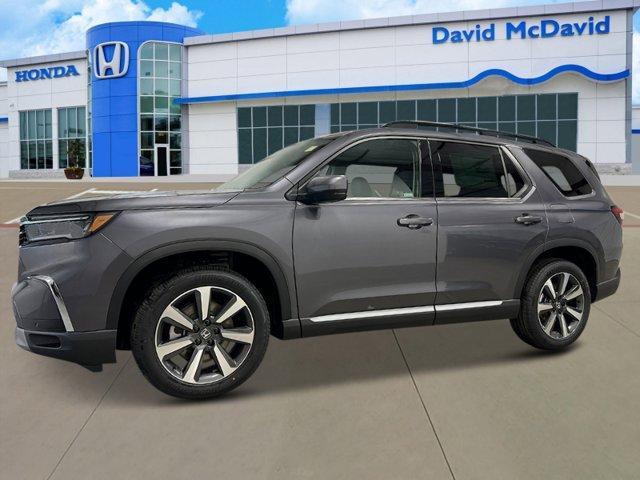 new 2025 Honda Pilot car, priced at $51,050