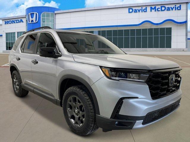 new 2025 Honda Pilot car, priced at $50,795