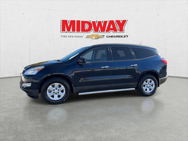 used 2010 Chevrolet Traverse car, priced at $6,400