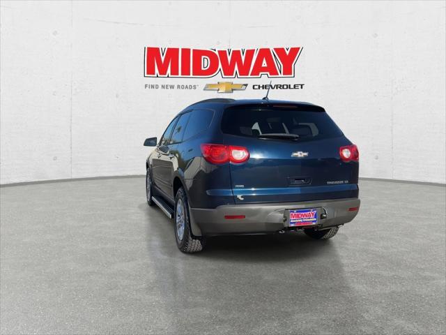 used 2010 Chevrolet Traverse car, priced at $6,400