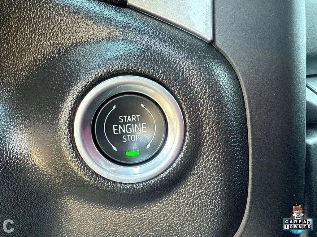 used 2024 Chevrolet Silverado 1500 car, priced at $33,588