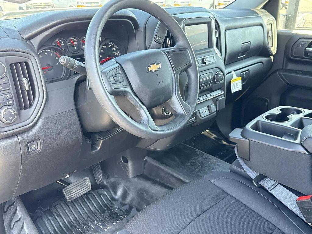 new 2025 Chevrolet Silverado 2500 car, priced at $49,300