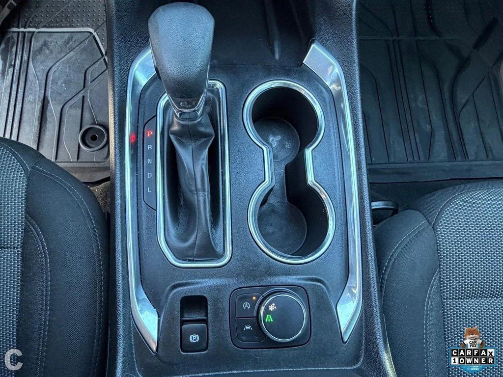 used 2023 Chevrolet Traverse car, priced at $25,988