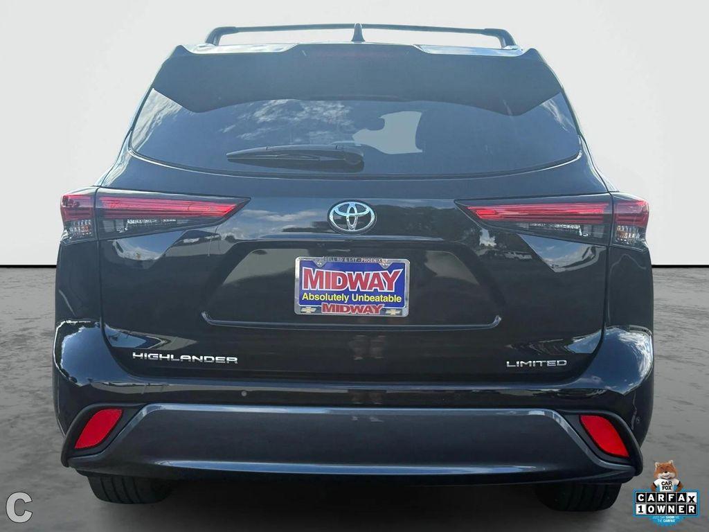 used 2023 Toyota Highlander car, priced at $27,900