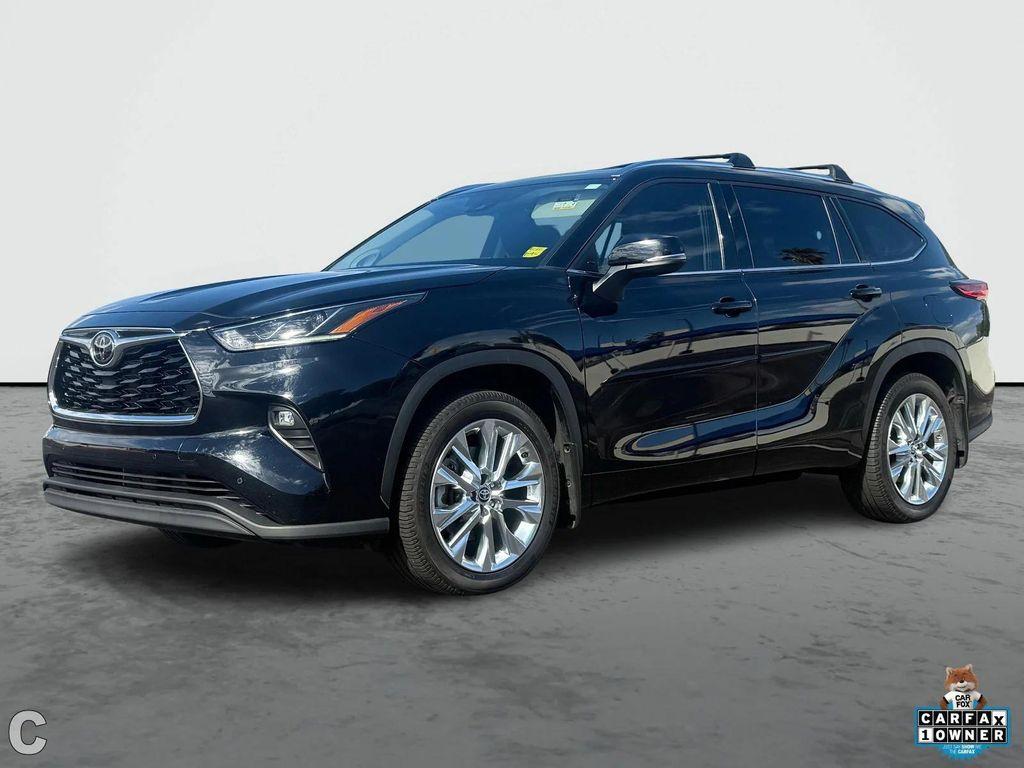 used 2023 Toyota Highlander car, priced at $27,900