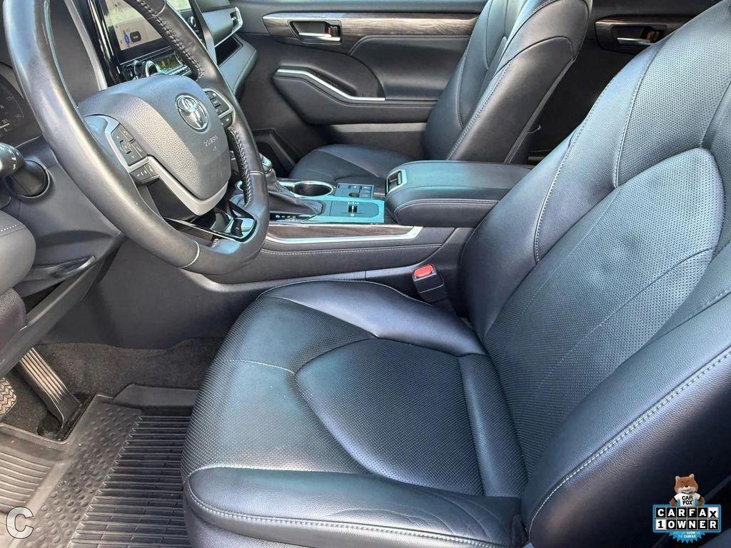 used 2023 Toyota Highlander car, priced at $27,900