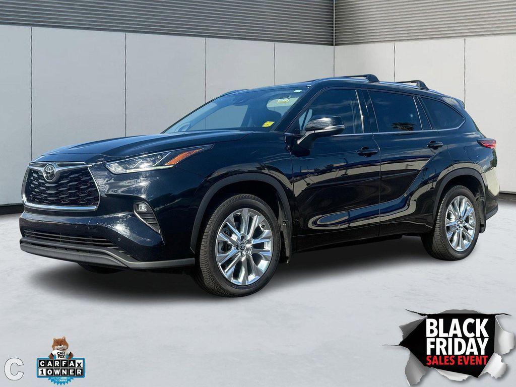 used 2023 Toyota Highlander car, priced at $27,588