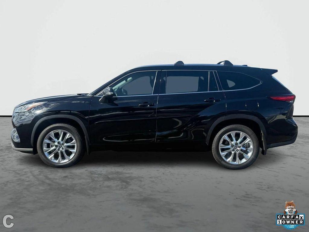 used 2023 Toyota Highlander car, priced at $27,900
