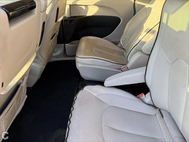 used 2018 Chrysler Pacifica Hybrid car, priced at $20,000