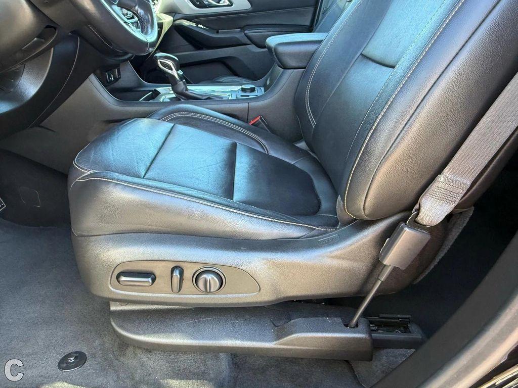 used 2021 Chevrolet Traverse car, priced at $22,000