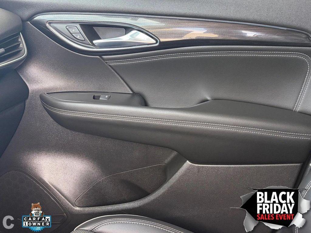 used 2023 Buick Envision car, priced at $25,689