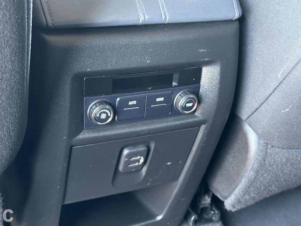 used 2020 Chevrolet Traverse car, priced at $18,500