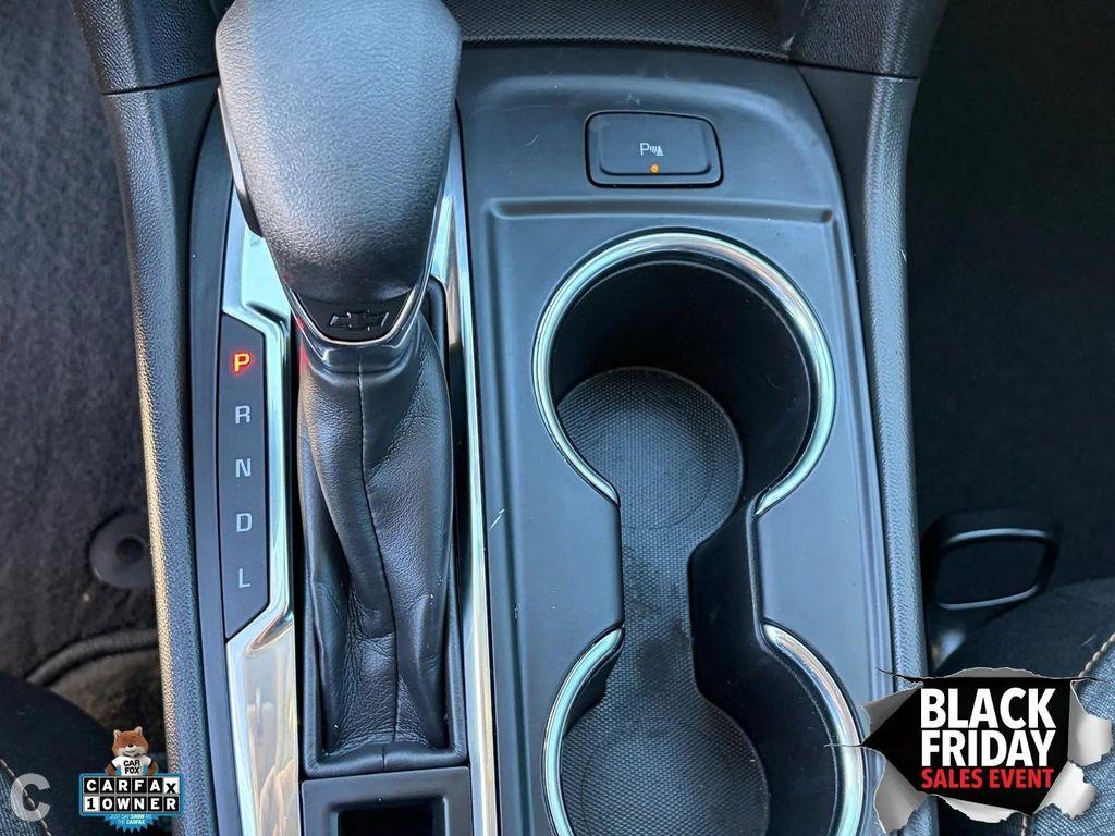 used 2024 Chevrolet Equinox car, priced at $19,588