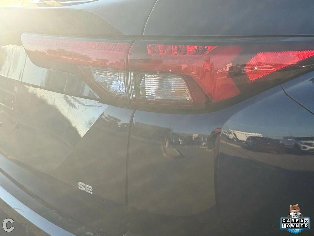 used 2024 Mitsubishi Outlander car, priced at $24,588