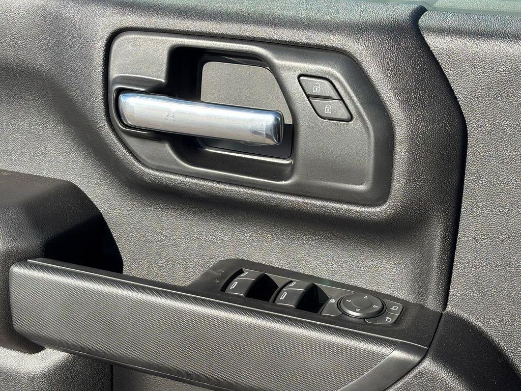 new 2025 Chevrolet Silverado 2500 car, priced at $46,478