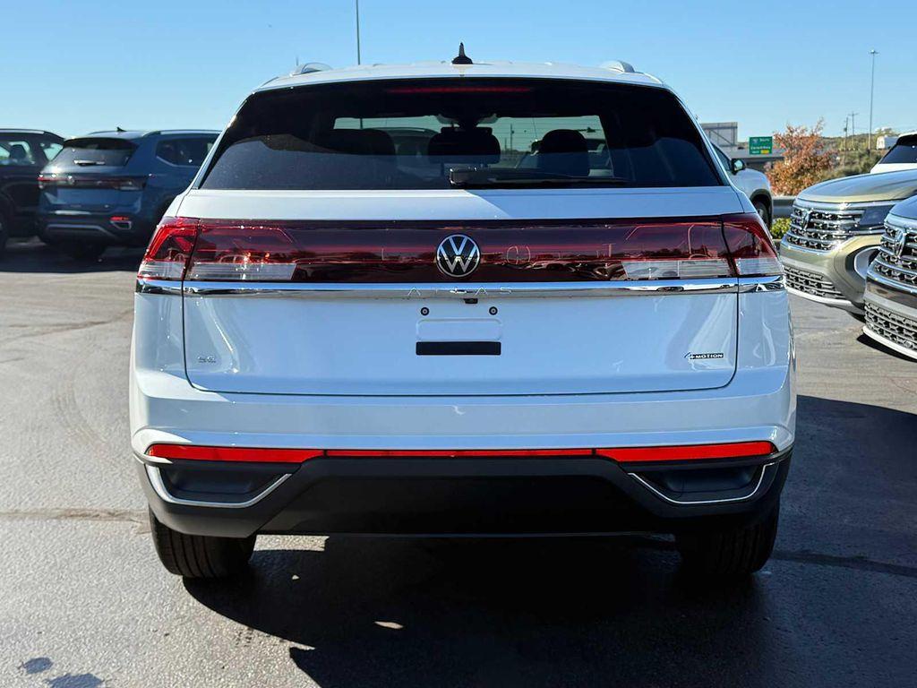 new 2026 Volkswagen Atlas Cross Sport car, priced at $42,722