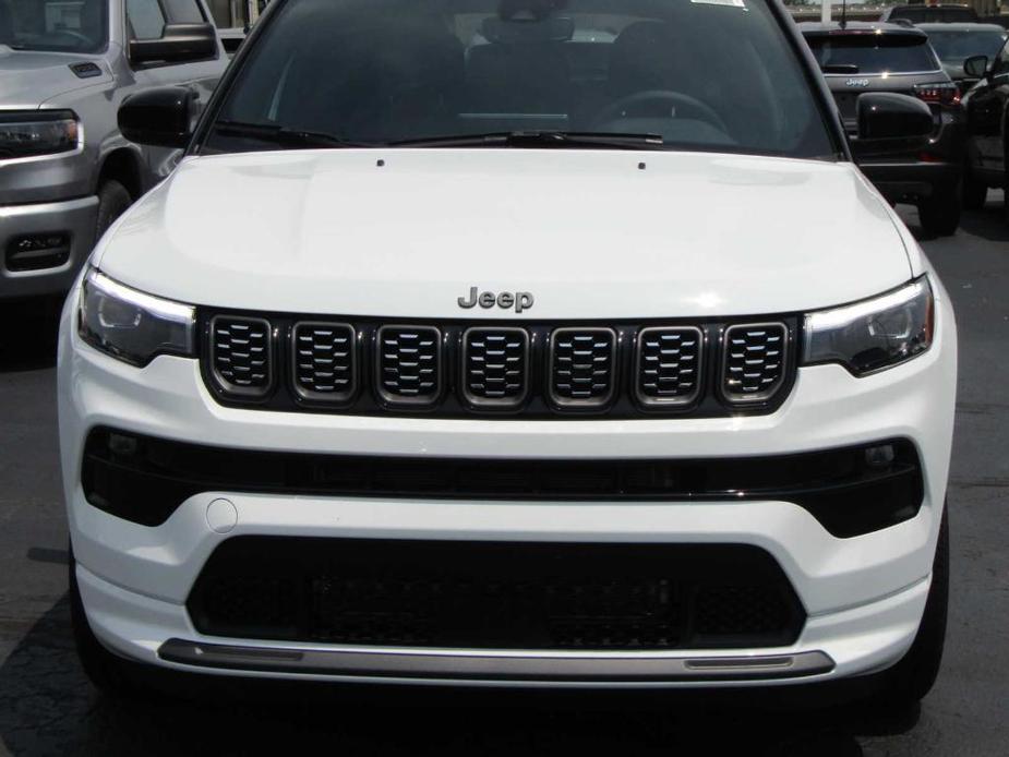 new 2024 Jeep Compass car, priced at $35,070