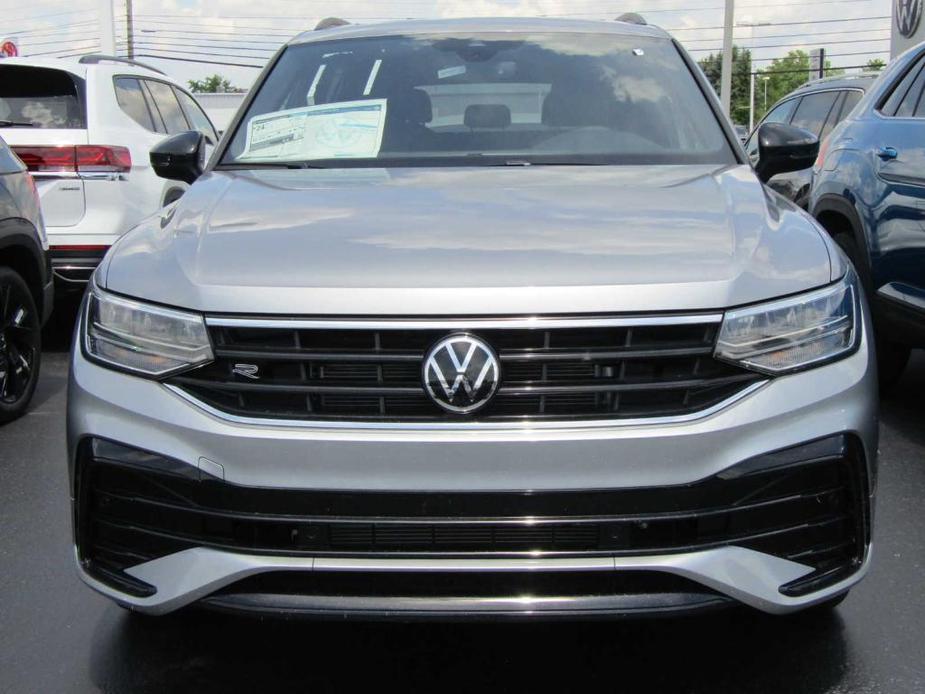 new 2024 Volkswagen Tiguan car, priced at $37,053