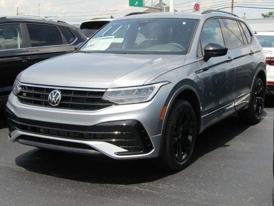 new 2024 Volkswagen Tiguan car, priced at $37,053