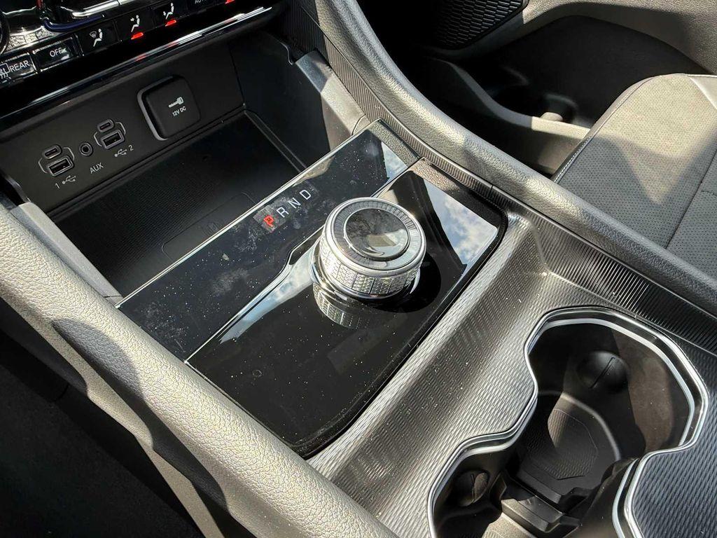 new 2025 Jeep Grand Cherokee car, priced at $41,137