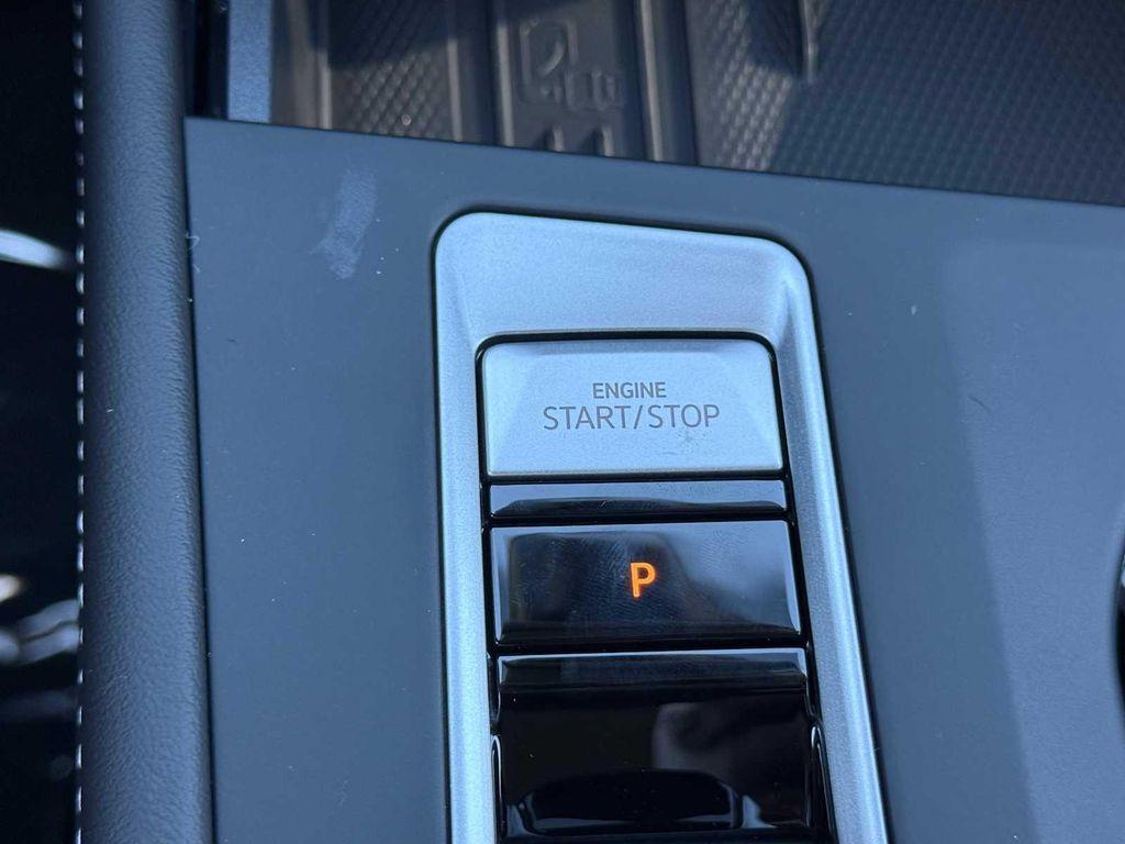 new 2026 Volkswagen Atlas car, priced at $44,756