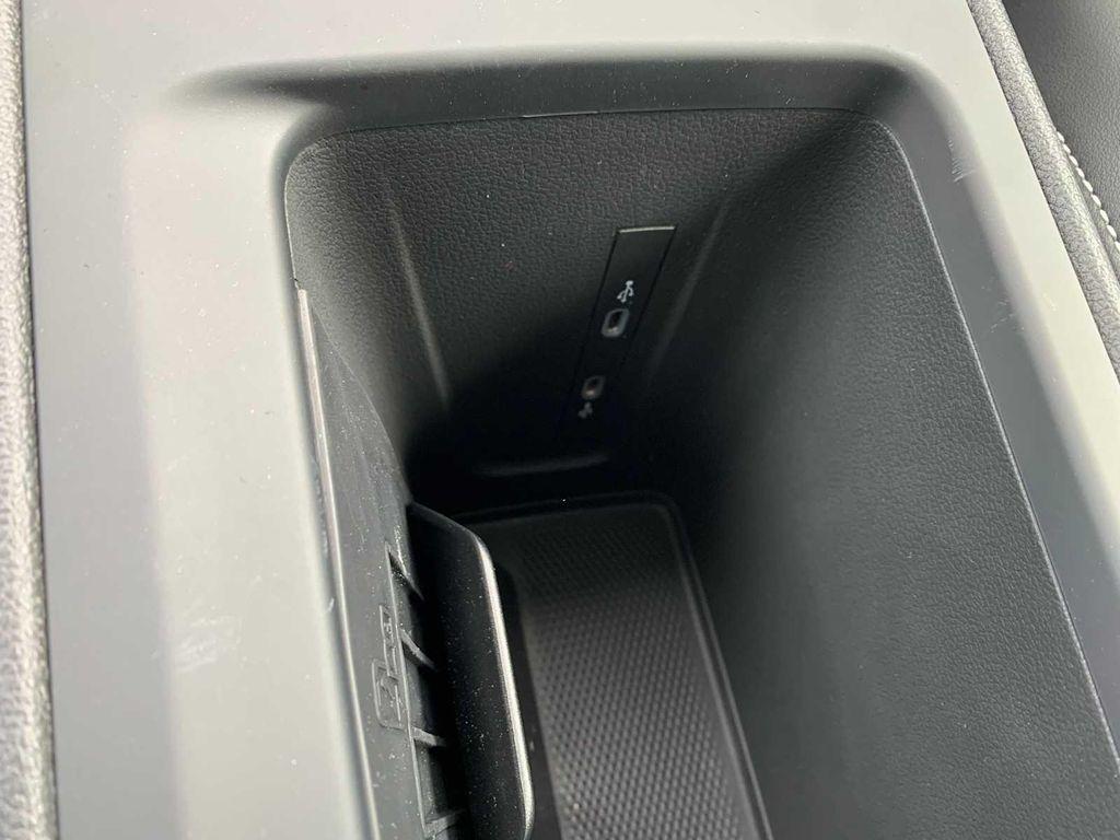 new 2025 Volkswagen Tiguan car, priced at $35,255