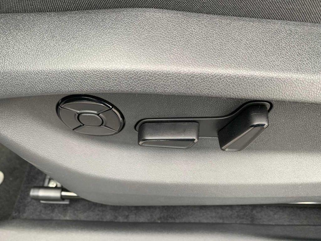 new 2025 Volkswagen Tiguan car, priced at $35,255