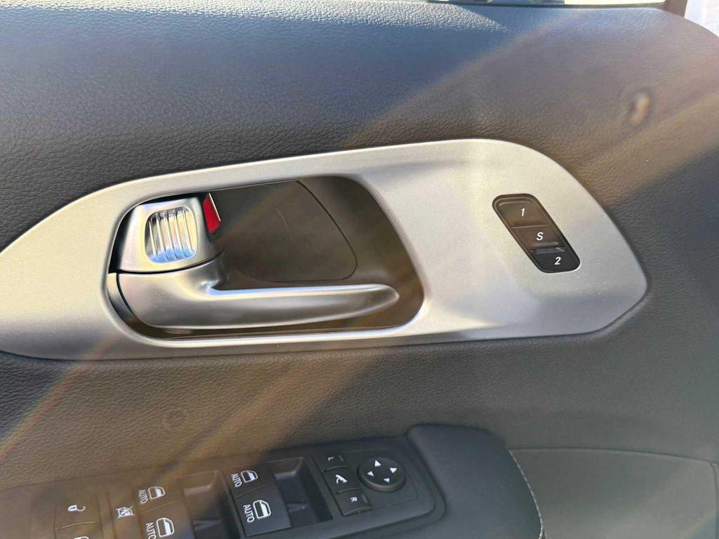 new 2026 Chrysler Pacifica car, priced at $55,006