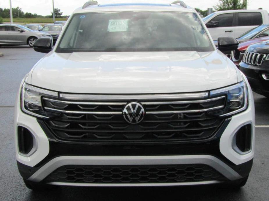 new 2024 Volkswagen Atlas car, priced at $48,761