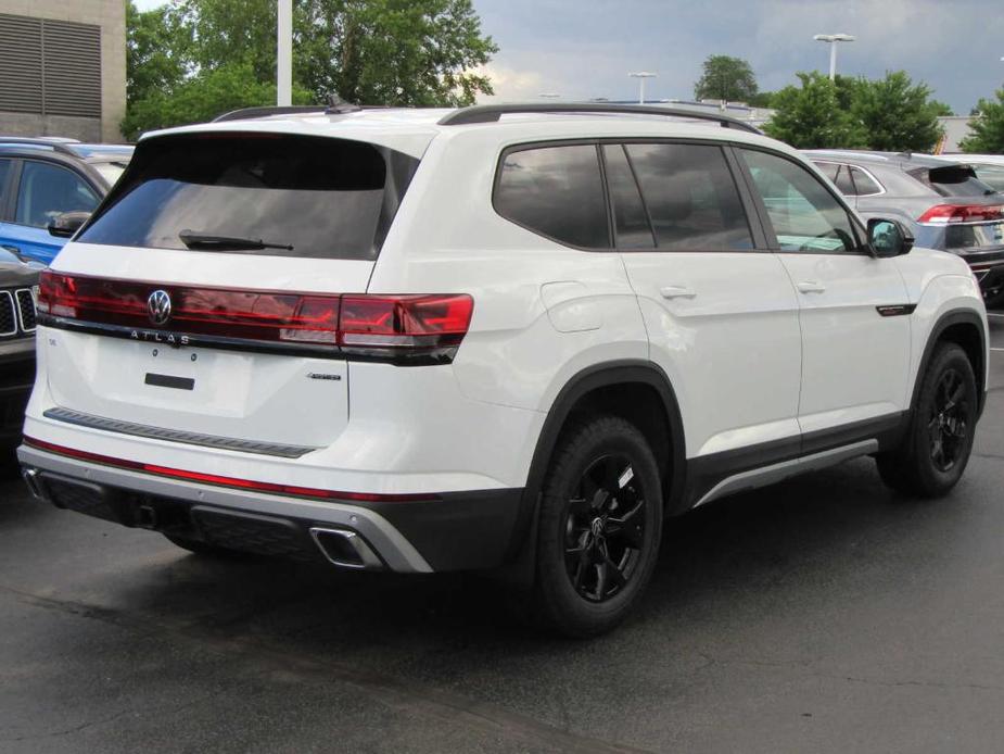 new 2024 Volkswagen Atlas car, priced at $48,761