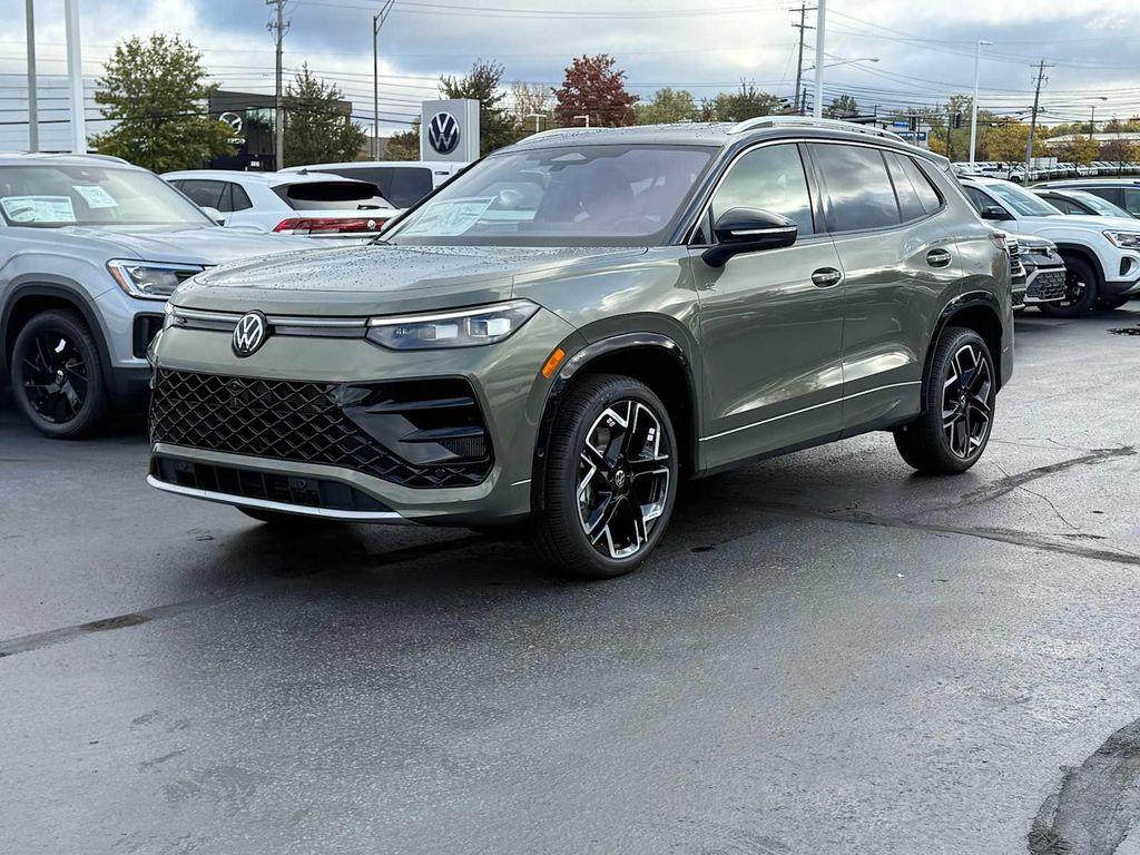 new 2026 Volkswagen Tiguan car, priced at $47,099
