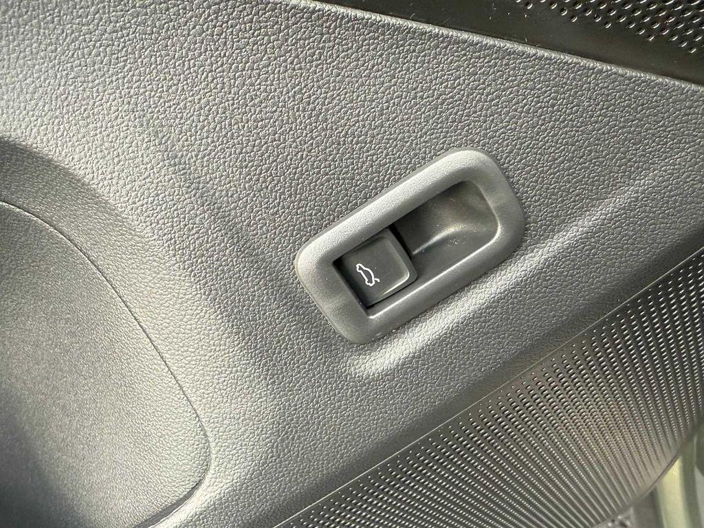 new 2026 Volkswagen Tiguan car, priced at $47,099