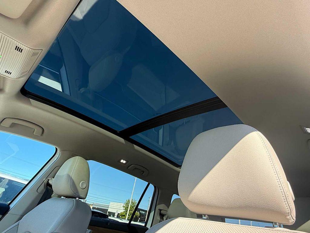 new 2026 Volkswagen Atlas car, priced at $51,022