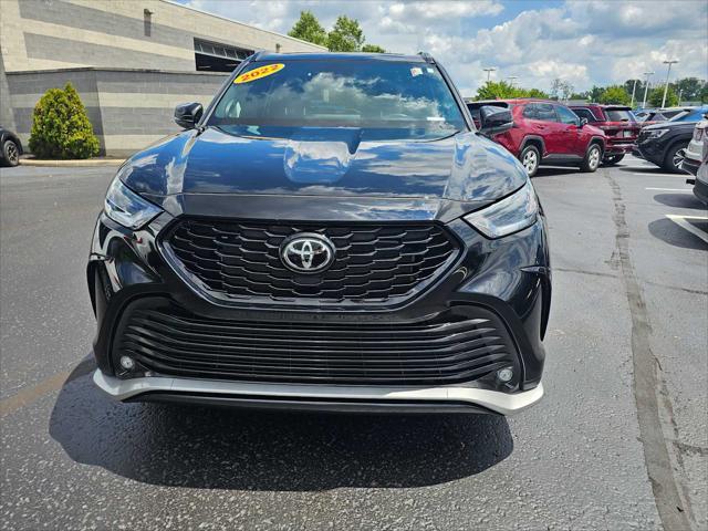used 2022 Toyota Highlander car, priced at $43,560