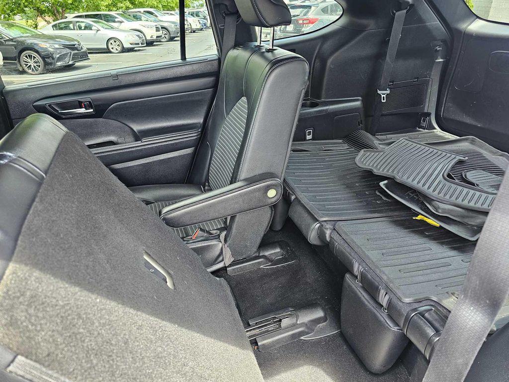 used 2022 Toyota Highlander car, priced at $42,310