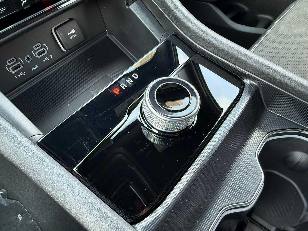 new 2025 Jeep Grand Cherokee L car, priced at $45,550