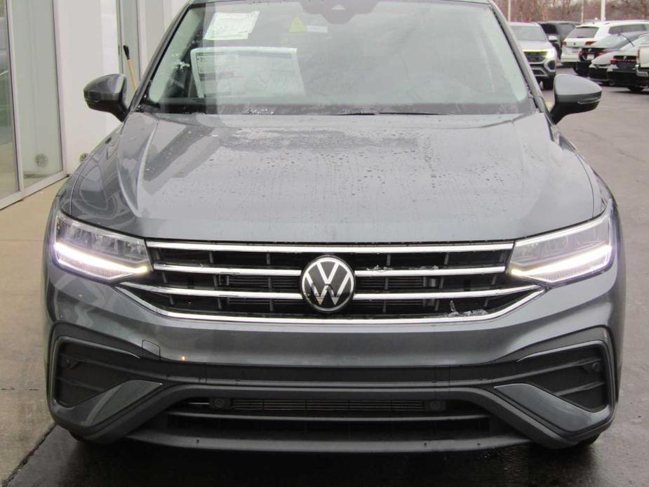 new 2024 Volkswagen Tiguan car, priced at $35,103