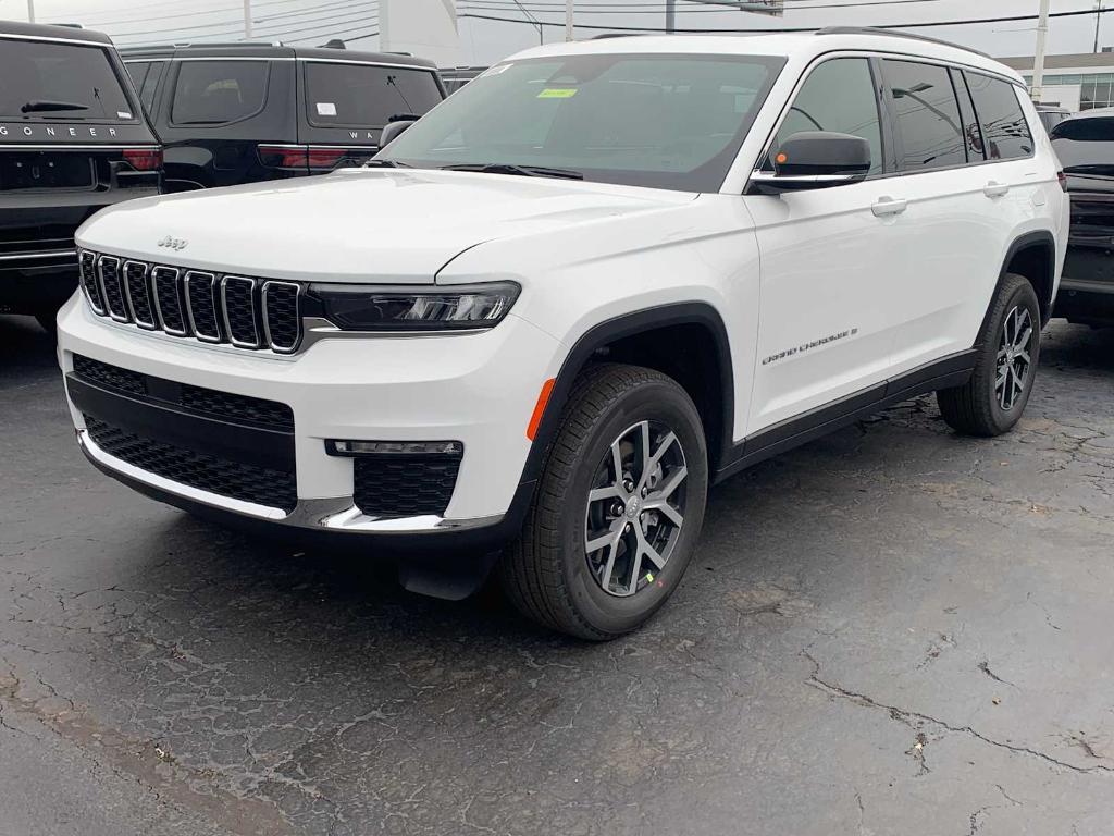 new 2025 Jeep Grand Cherokee L car, priced at $49,014