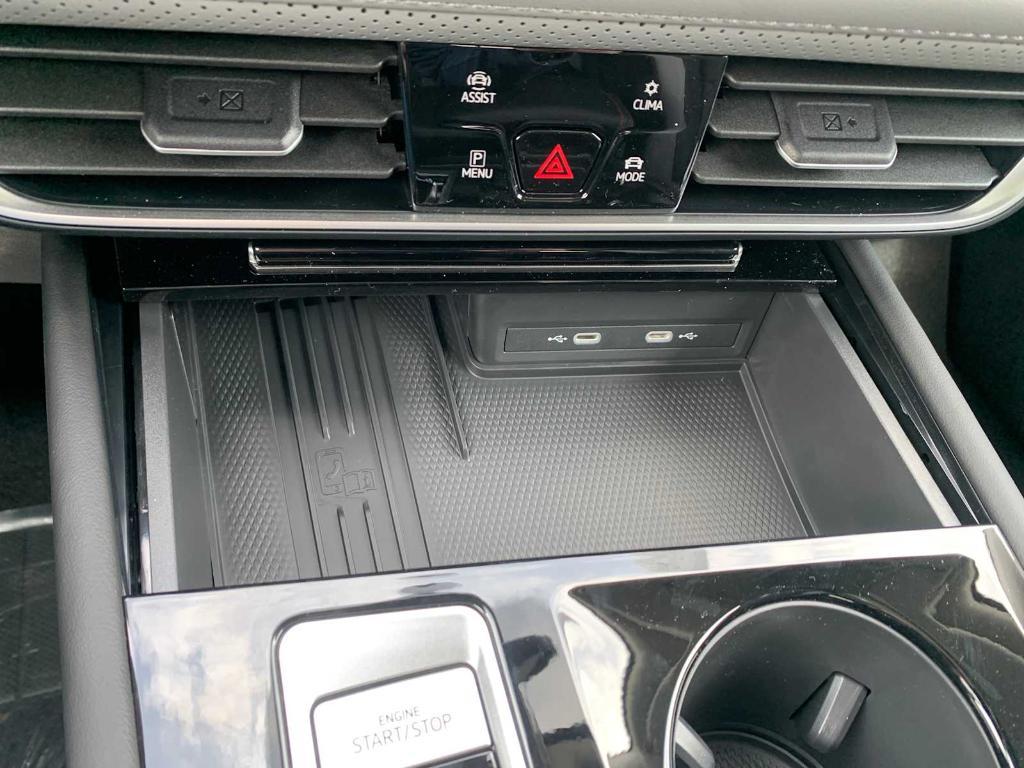 new 2025 Volkswagen Atlas car, priced at $47,309