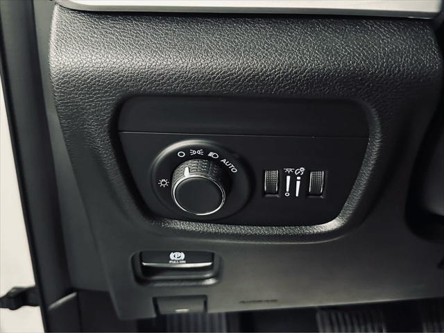 used 2023 Jeep Grand Cherokee car, priced at $29,774