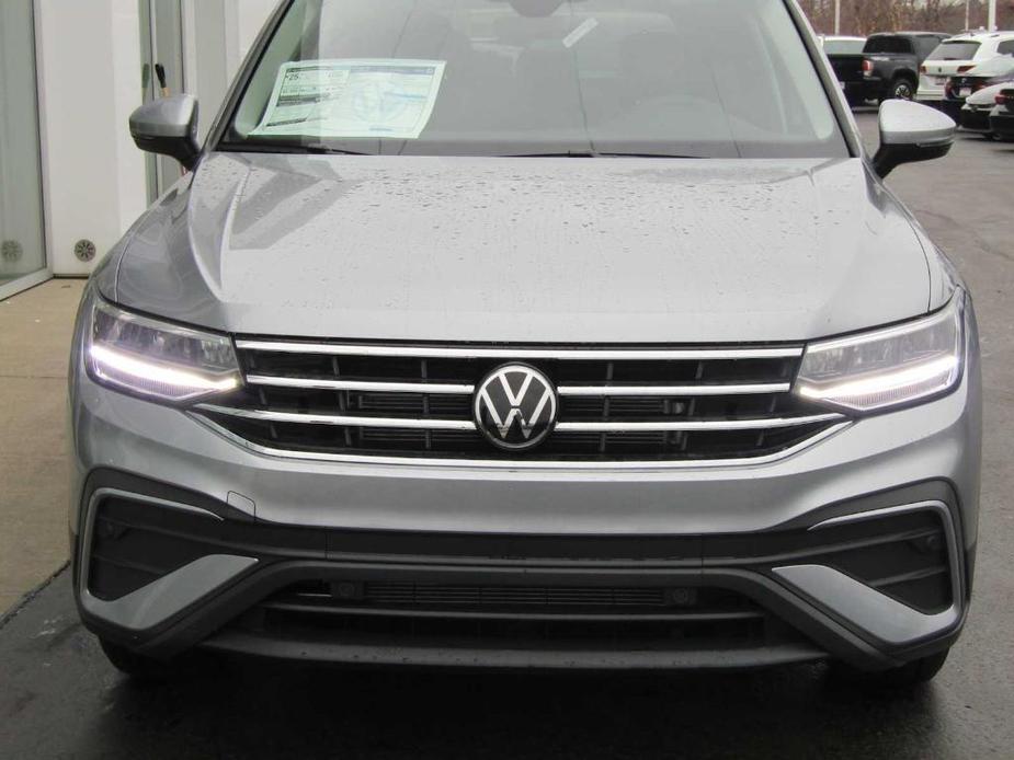 new 2024 Volkswagen Tiguan car, priced at $33,504