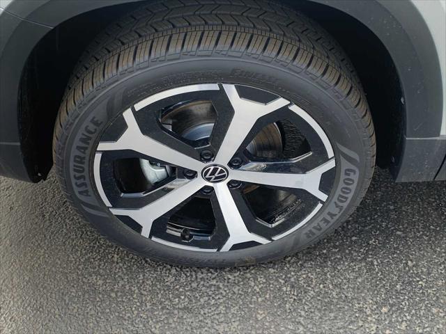 new 2025 Volkswagen Taos car, priced at $35,959