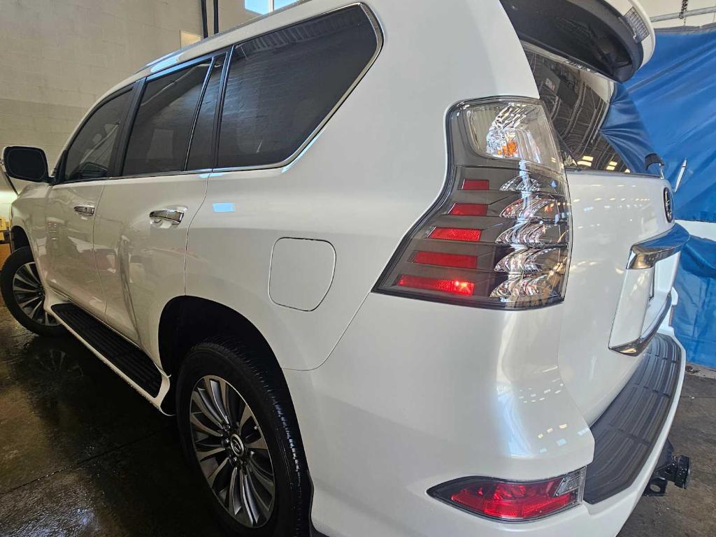 used 2021 Lexus GX 460 car, priced at $52,274