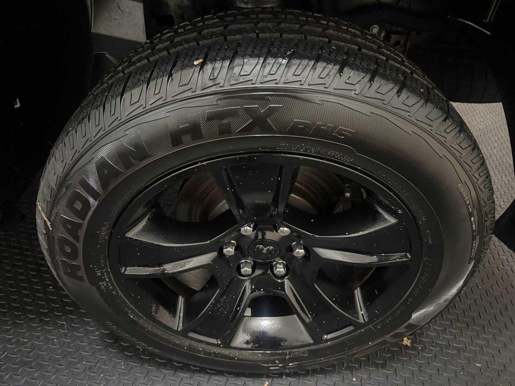 used 2022 Ram 1500 car, priced at $33,057