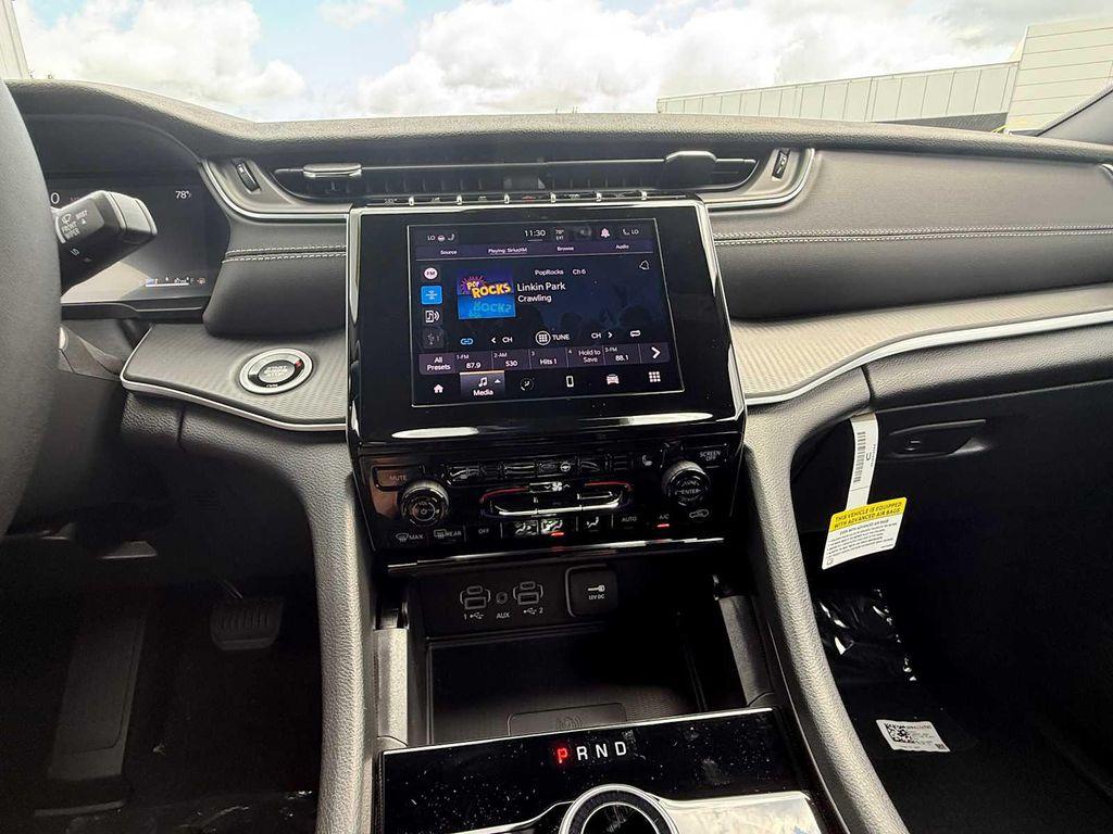 new 2025 Jeep Grand Cherokee L car, priced at $42,036