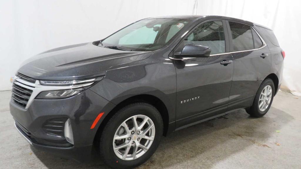 used 2022 Chevrolet Equinox car, priced at $23,490